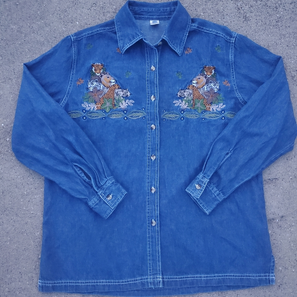 Austin Long Sleeve Button Down Jean Shirt sz Small